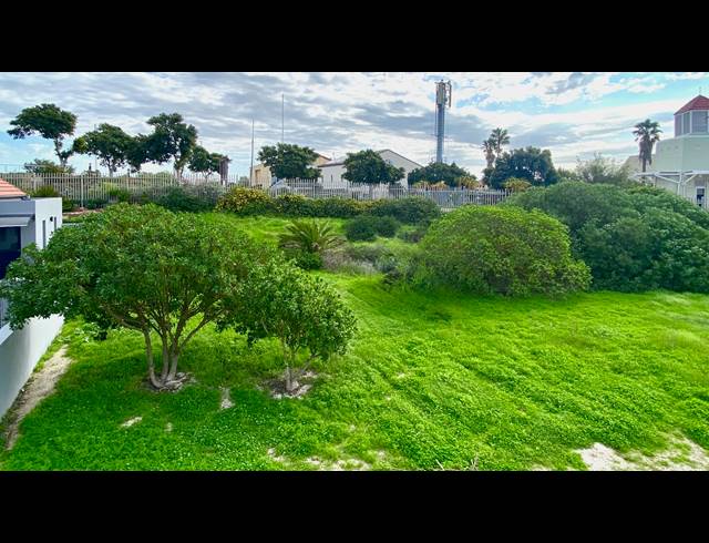 413M² VACANT LAND FOR SALE IN PORT OWEN